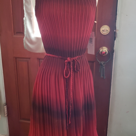 AMANDA LANE DRESS - Picture 9 of 16